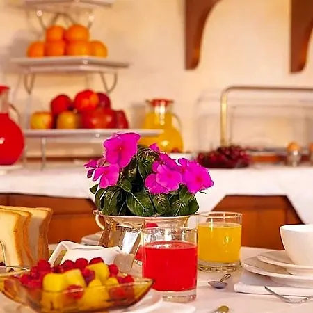 Hotel La Fenice 3*