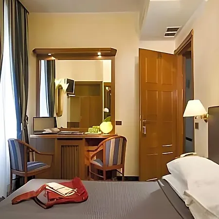 La Fenice Hotel 3*
