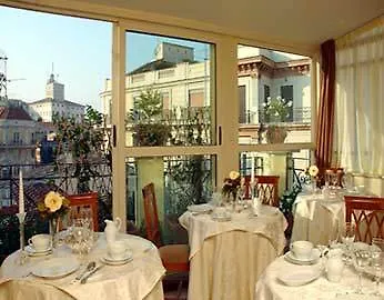 La Fenice アパート